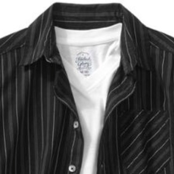 NWT Boys 2pc Button Down Graphic Shirt w/VNeck Tee  XL 14/16 - Picture 3 of 3